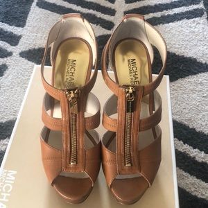 Michael Kors Berkley Platform (Luggage)
